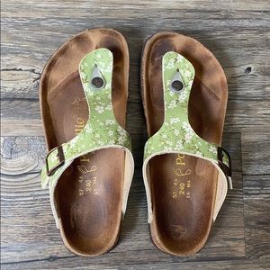 Birkenstock Papillio Gizeh Floral Thong Sandals